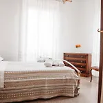 Casa Elegante In Mezzo Al Apartament La Spezia