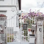 Apartament Casa Elegante In Mezzo Al La Spezia
