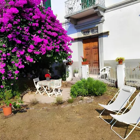 Casa Elegante In Mezzo Al